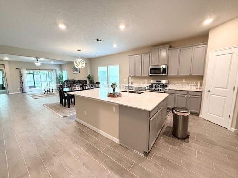Building Photo - 619 Brown Bear Run
