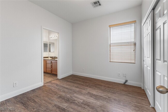 Building Photo - 8124 Lake Geneva Ct
