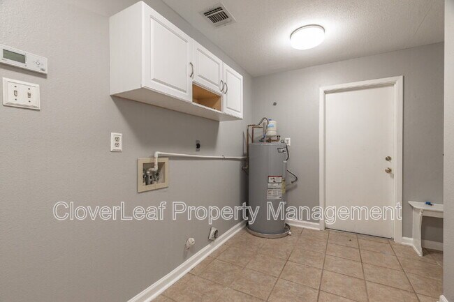 Building Photo - 7307 Justino Trail