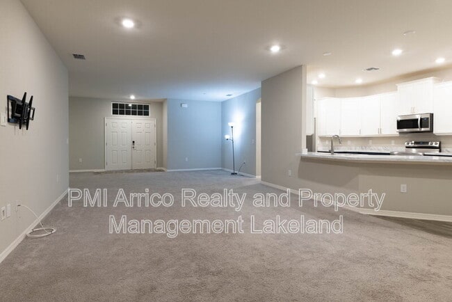 Building Photo - 1069 Montgomery Ln