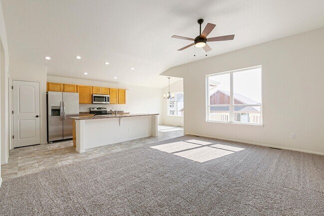 Building Photo - 4 Bed / 3 Bath Home in Greeley – Spacious and Inviting!