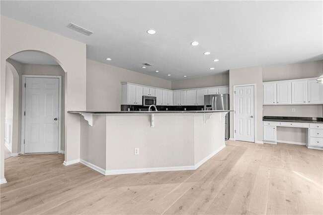 Building Photo - 2030 Brook Meadow Dr