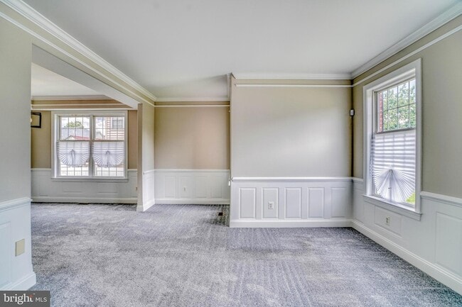 Building Photo - 9902 Player Dr