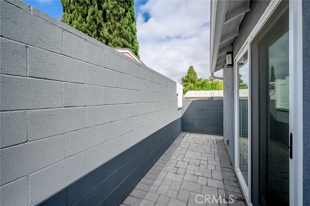 Building Photo - 10321 Sherman Grove Ave