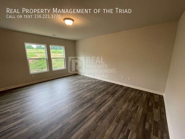 Building Photo - 6395 Century Ln