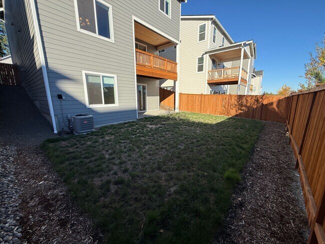 Building Photo - Hogan Heights Community 4 Bed 3.5 Bath