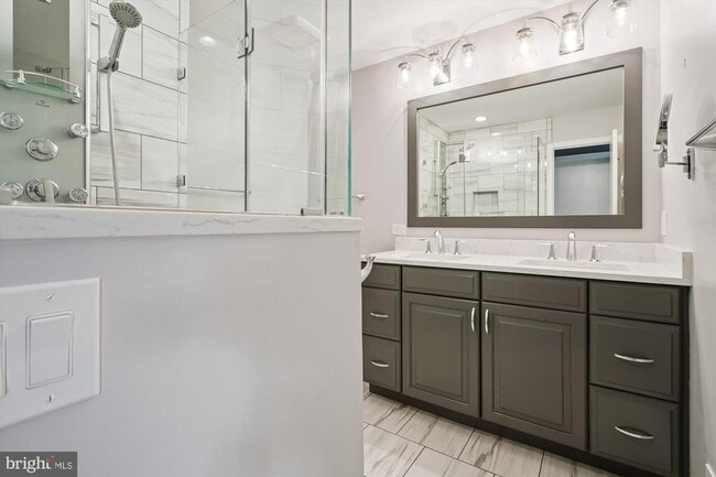 Building Photo - 15317 Inlet Pl