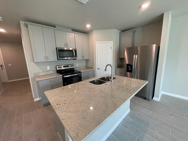 Building Photo - 513 Legacy Lp