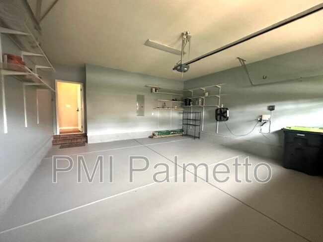 Building Photo - 348 Woodmill Cir