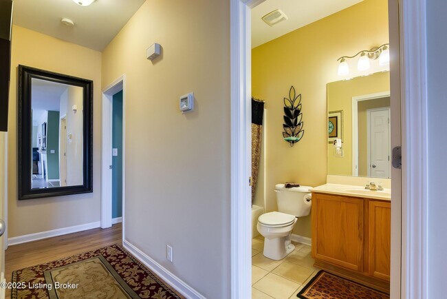 Building Photo - 203 S Dorsey Ln