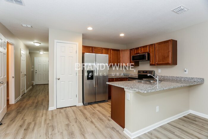 Building Photo - 3549 Rain Forest Dr W