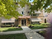 Building Photo - 10405 S Keating Ave