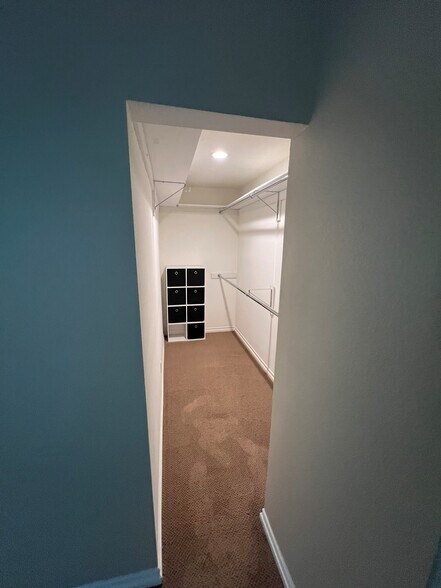 Master Closet - 21112 Via Corrillo