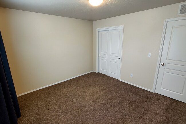 Building Photo - 25 S Shumway Ave