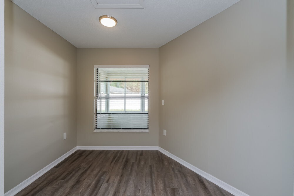 Building Photo - 8823 Gum Tree Ave