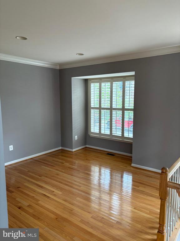 Building Photo - 46239 Milthorn Terrace