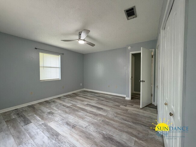 Building Photo - Comfortable 3BR Home in Fort Walton Beach Near Hurlburt Field & Eglin AFB!