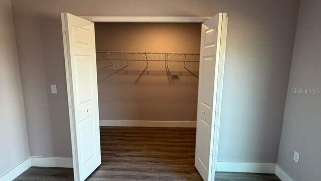 Building Photo - 6805 Heavitree Dr