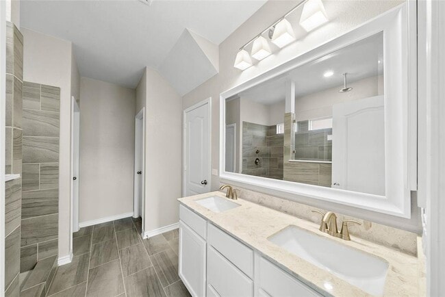 Building Photo - 7509 San Mirienda