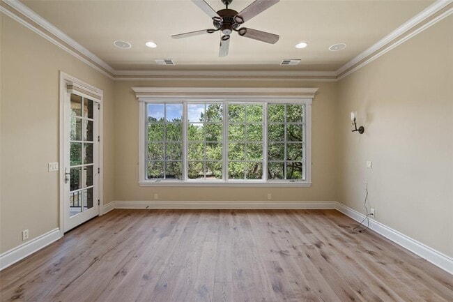 Building Photo - 11924 La Barzola Bend