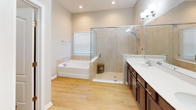 Building Photo - 15790 Whitebark Dr