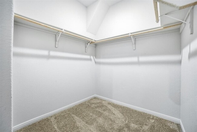 Building Photo - 105 Escala Wy