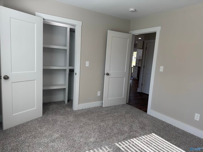 Building Photo - 2714 Winchester Rd NW