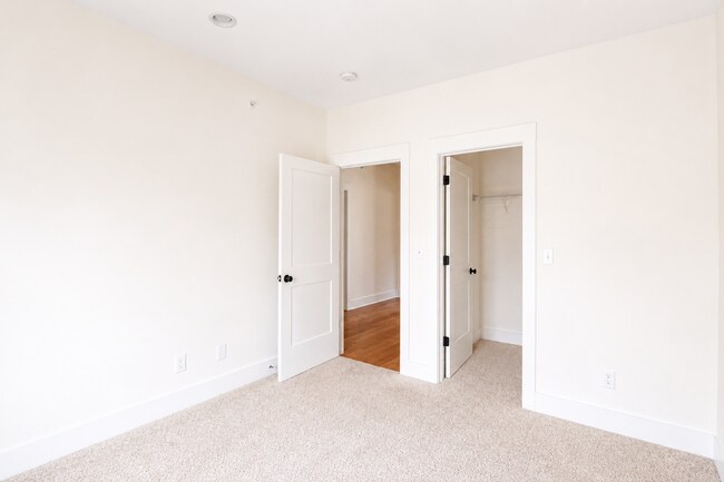 Building Photo - 4-Bedroom Home Steps from the Pool | Close to TTU & Downtown Cookeville