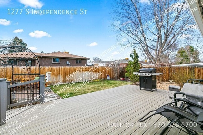 Building Photo - 1277 S Independence St