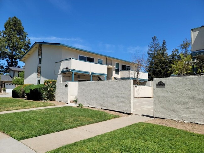 Building Photo - 10218 E Pk Cir