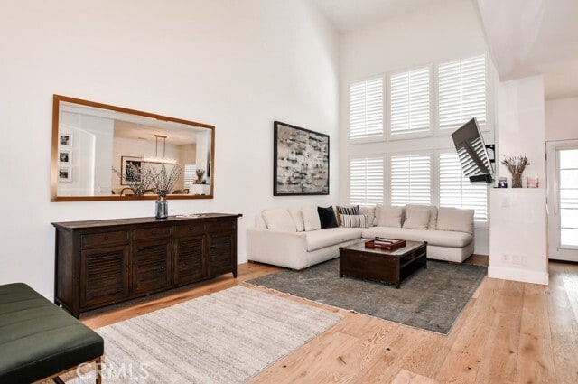 Building Photo - 44 Anjou