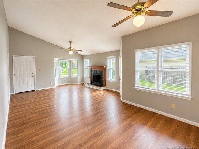 Building Photo - 633 Winthrop Ct