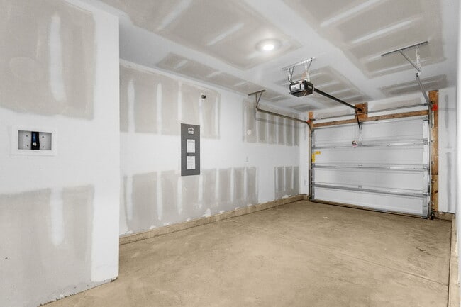 Building Photo - 608 Rd