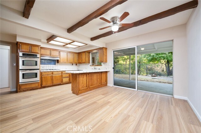 Building Photo - 2426 W Valewood St