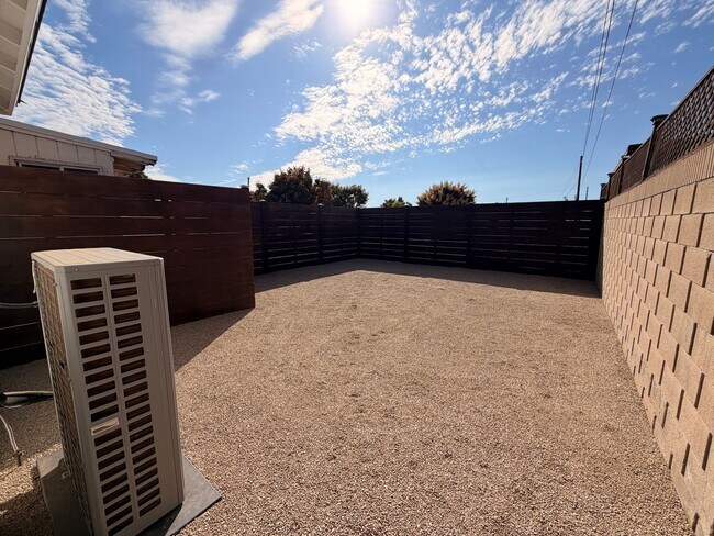 Building Photo - Beautiful 4 Bedroom Cypress House For Rent-Completely Remodeled!