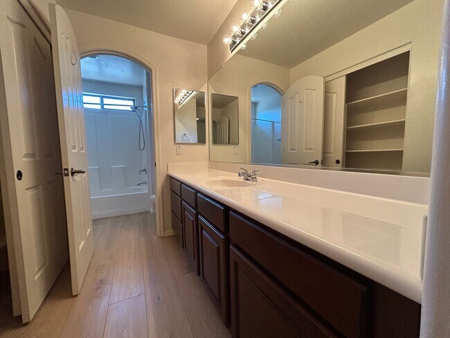 Building Photo - 11783 N 143rd Ave