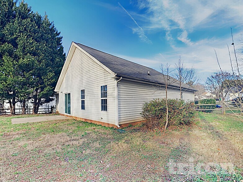 Building Photo - 979 Stinson Glen Ln