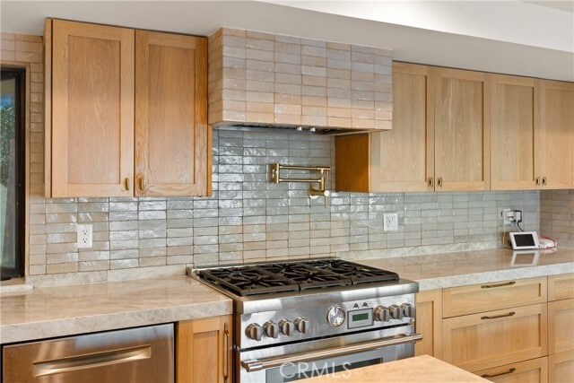 Building Photo - 17333 Castellammare Dr