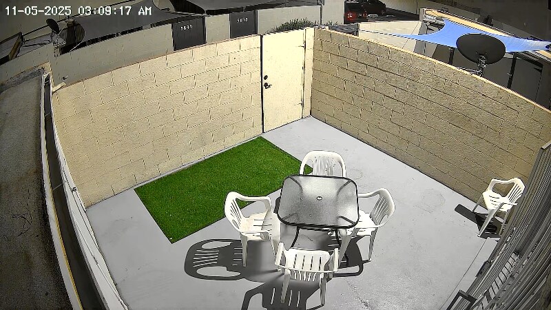 Building Photo - 5903 Bromley Ave