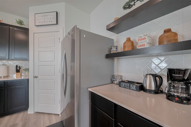 Building Photo - 3113 Crown Gate Dr
