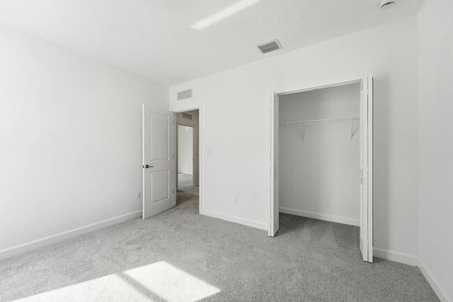 Building Photo - 3474 Cedar Grv Dr