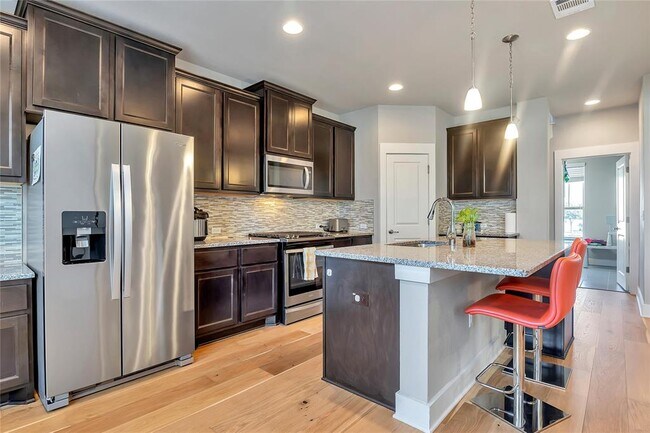 Building Photo - 9302 McKnight Loop