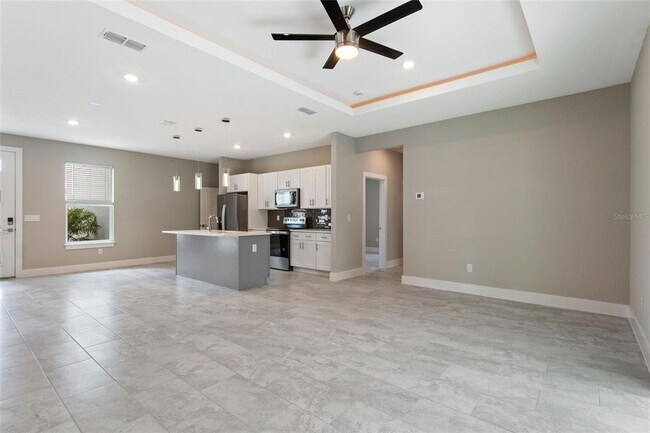Building Photo - 3327 Trapper Ln