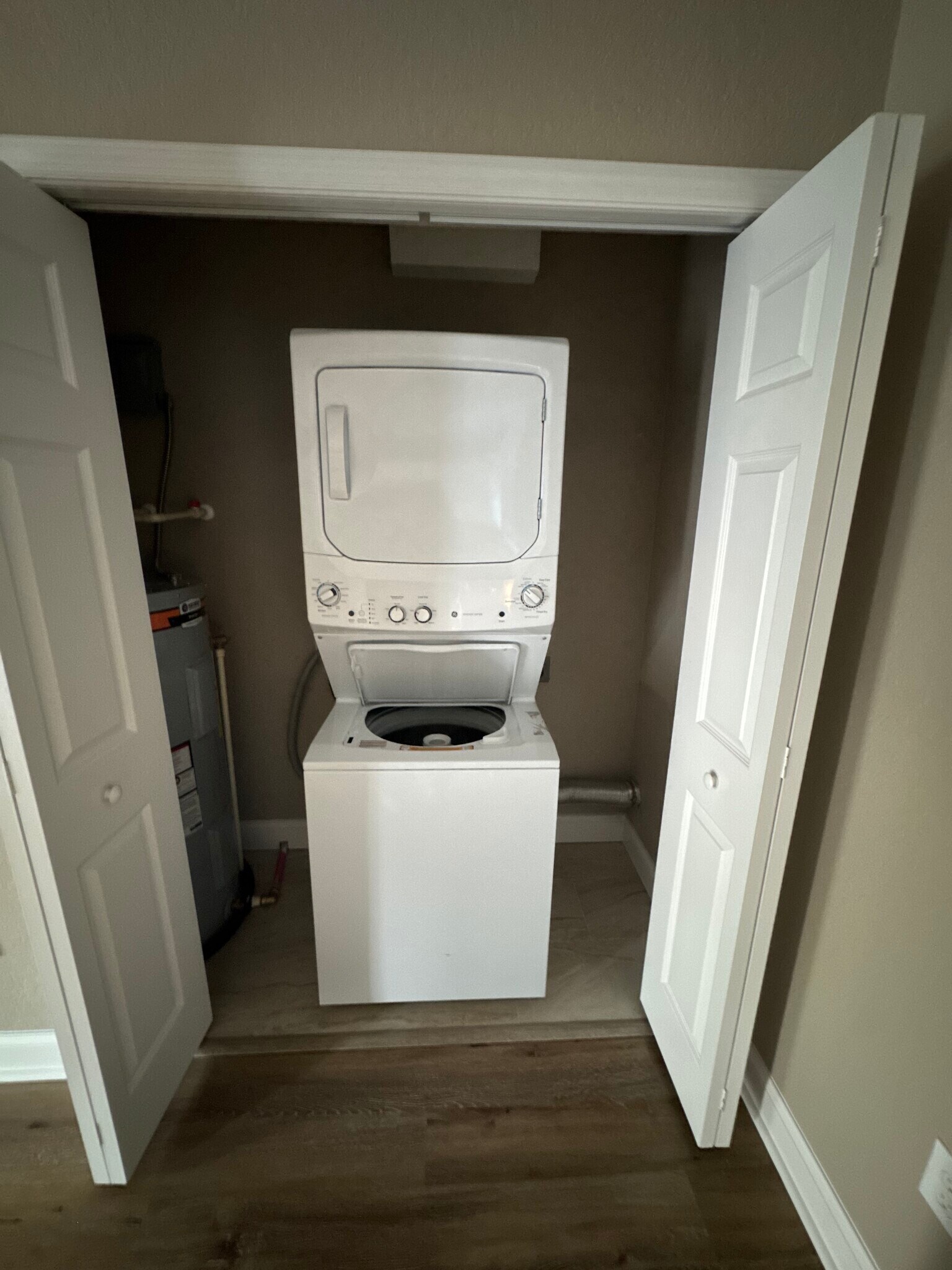 Building Photo - 1149 Sycamore St