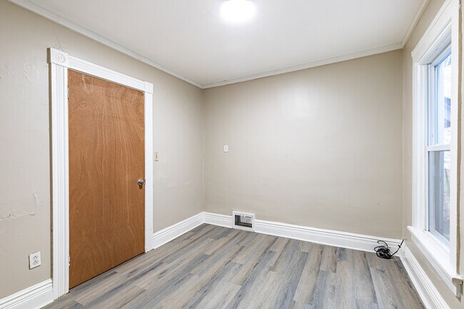 Building Photo - 25 Wabash St