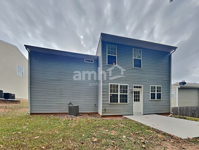 Building Photo - 2436 Carmathen Rd