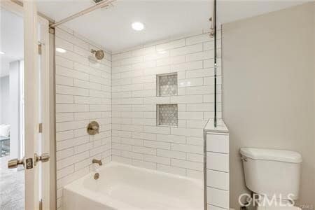 Building Photo - 801 Vista Ct