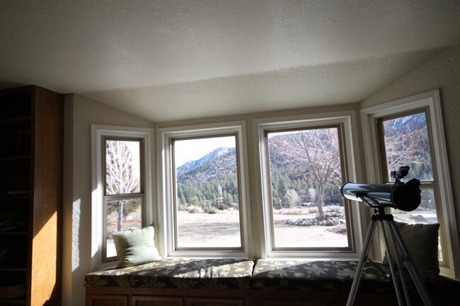 Building Photo - 26601 Big Pines Hwy