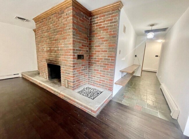 Building Photo - 1001 New York Ave