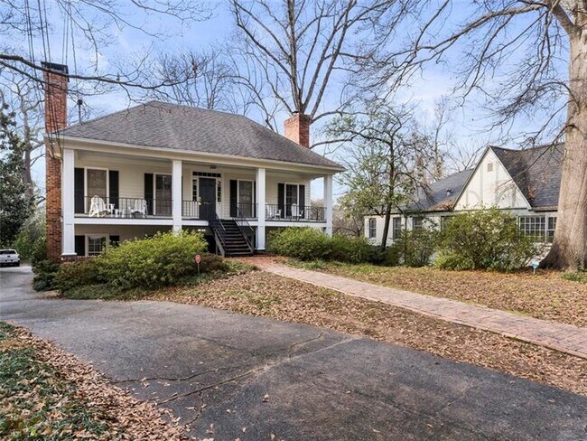 Building Photo - 1872 Wycliff Rd NW